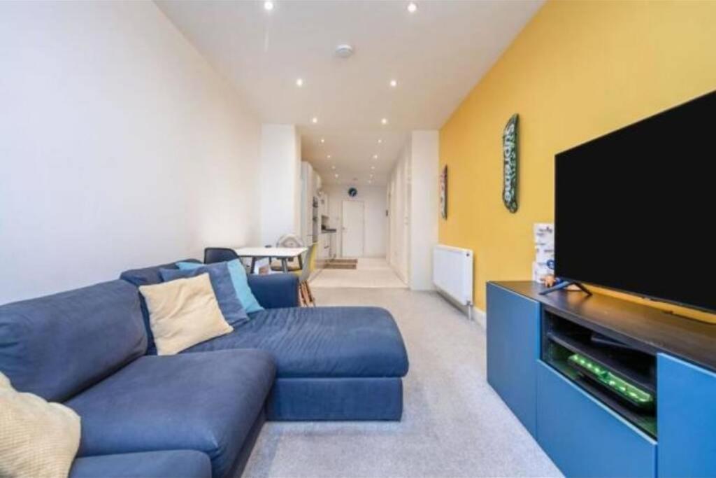 Contemporary 3 Bed Apartment In Hendon Central. מראה חיצוני תמונה